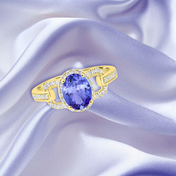 1.2ct Oval Tanzanite Ring with 0.4 cttw Diamond